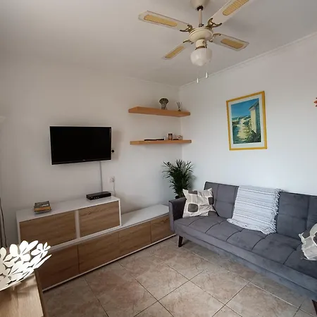 Апартаменты Ocean Breeze *